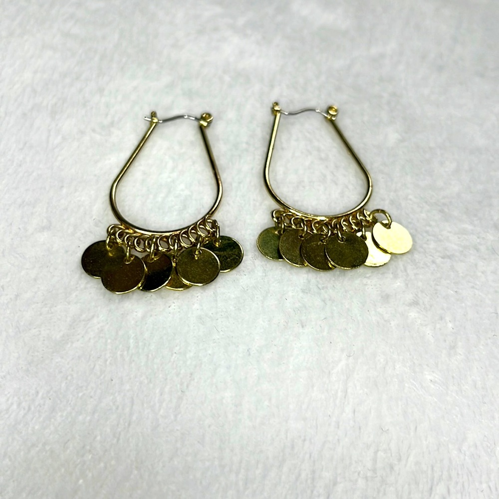 Cute gold dangle earrings